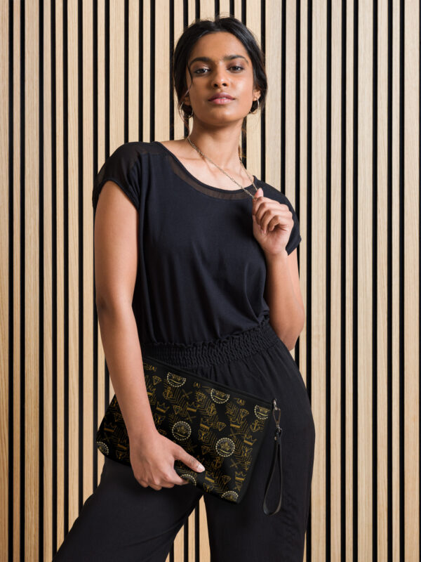 Roya Armor Crossbody bag